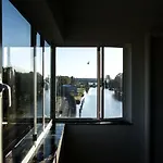 Sweets - Gerben Wagenaarbrug
